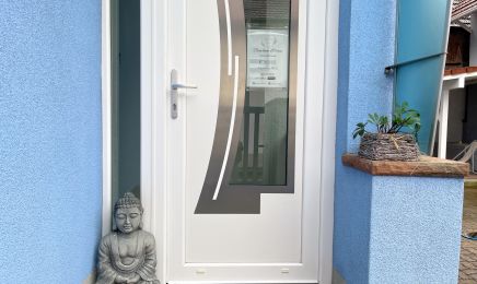 Douc’heure d’Oceane  : Manucure à Friesenheim