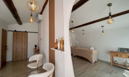 L’atelier beaute & bien être  : Institut de beauté à Grans