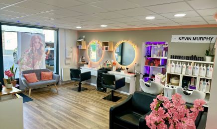 CM coiffure  : Coiffeur à Montguyon