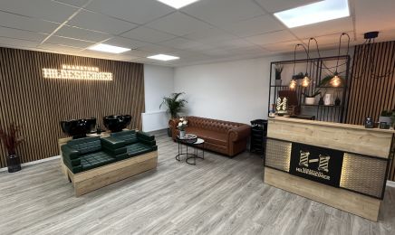 HAARSTUBE HILDESHEIMER: Friseur in Hannover