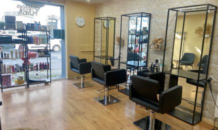 LINAÏA : Coiffeur à Hennebont