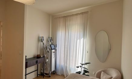 Dermo Skin Clinic - Centre Expert De La Peau : Coiffeur à Hyères