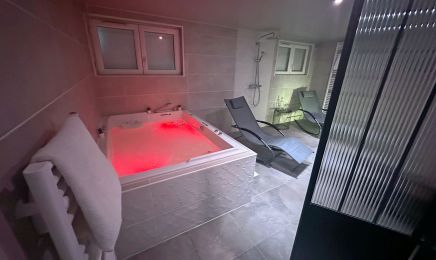 Dans ma bulle : Manucure à Saint-Just-Saint-Rambert