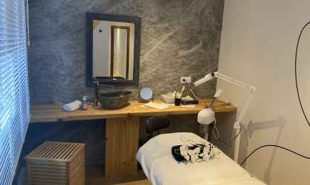 Le 05 SPA- Hôtel Les Autanes : Institut de beauté à Ancelle