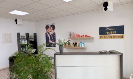 Friseur Michaela Schmid: Friseur in Gschwend