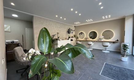 AG Beauty salon : Coiffeur à Etterbeek