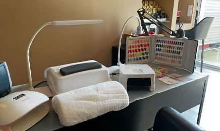 Beauté Erika & Fanny Épile : Manucure à Lyon