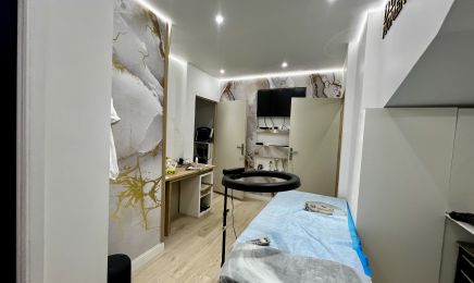 Institut Dermo Esthétique - Nathalie RIQUET : Institut de beauté à Le Pradet