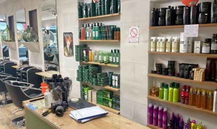 Zaluski's visagiste : Coiffeur à Châlons-en-Champagne