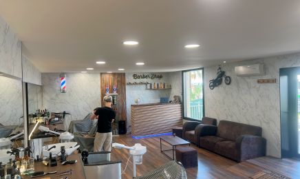 733 Barber Shop - Coiffeur & Barbier : Coiffeur à Six-Fours-les-Plages