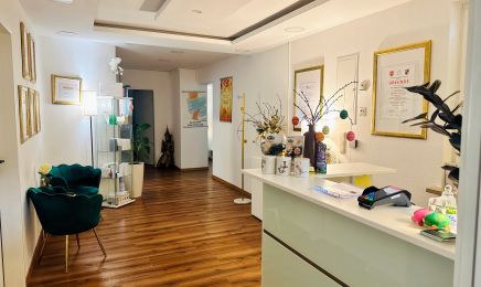 Suri Kosmetik & Med.Fußpflege: Kosmetikstudio in Rastede