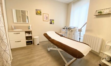 Profil Esthétique : Manucure à Connerré