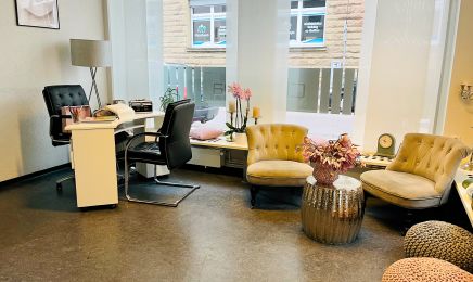 Charisma Nagelstudio: Nagelstudio in Heilbronn