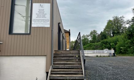 L'INSTANT L' : Institut de beauté à Légny