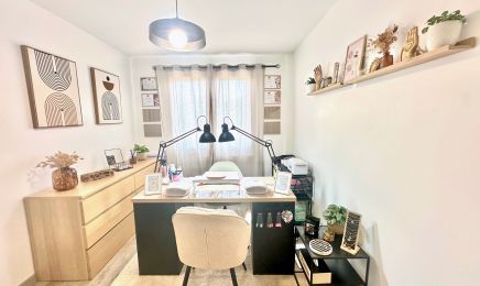 Joyllie Nail Studio : Coiffeur à Gradignan
