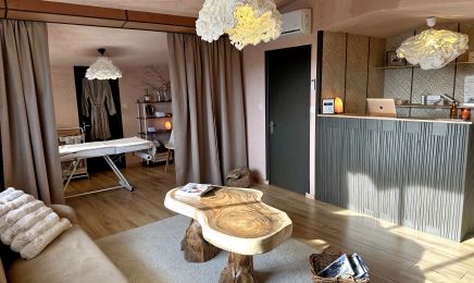 JOYLY BODY : Manucure à Agde