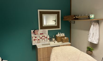 Institut Karine : Manucure à Thizy-les-Bourgs