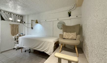 Éclat de Beauté : Manucure à Nice
