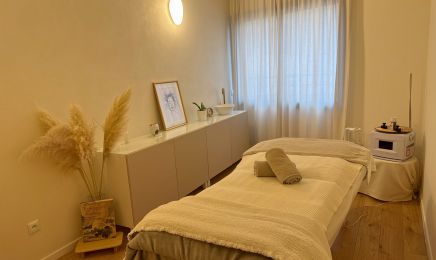 Dermo Skin Clinic - Centre Expert De La Peau : Coiffeur à Hyères
