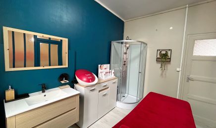 Impérial Beauty : Institut de beauté à Le Creusot
