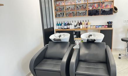 Nouvel'Hair : Coiffeur à Alba-la-Romaine