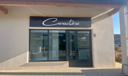 Caractères esthétique : Institut de beauté à Saint-Laurent-des-Arbres