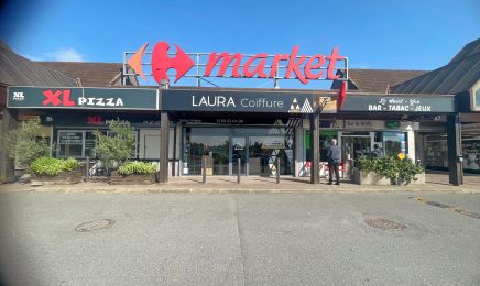 Laura Coiffure  : Coiffeur à Lésigny