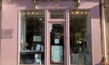 Beauté à la Parisienne : Manucure à Paris