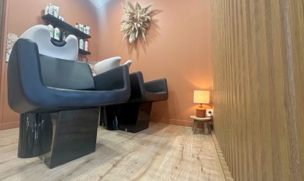 Le 18 th : Coiffeur à Yébleron