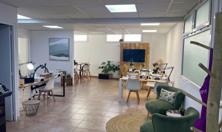 The Nailzz : Institut de beauté à Caveirac