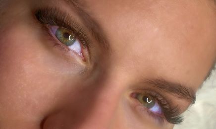 Melania Beauté du regard de l'être  : Institut de beauté à Jury