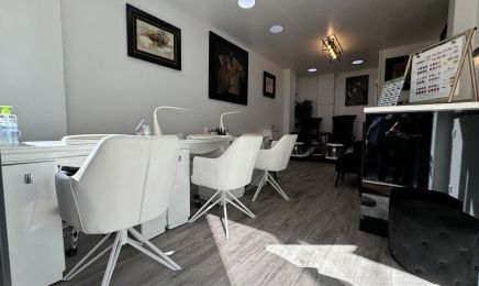 Linda Beauté - Paris 8 : Manucure à Paris