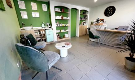 Solivence - Facialiste & Head Spa : Coiffeur à Caumont-sur-Durance