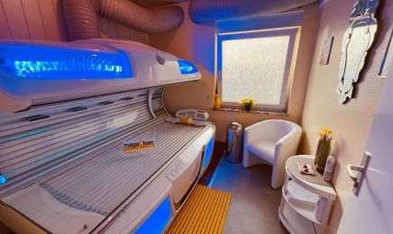 Nellis Oase Sonnenstudio & Sauna: Nagelstudio in Schwanewede