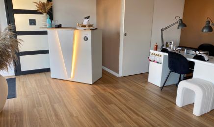 Ongles Studio : Coiffeur à Aiffres