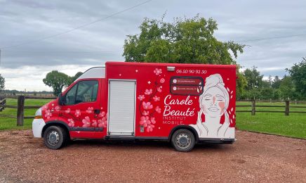 Carole Beauté : Manucure à Menneval