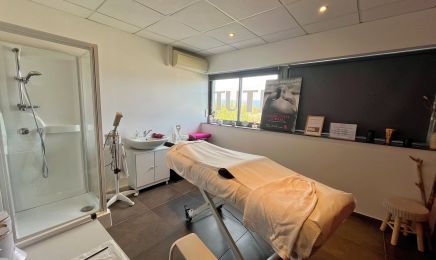 Institut Chic et Bien-Etre : Manucure à Fréjus