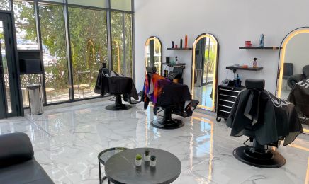 EK COIFFEUR : Institut de beauté à Cenon