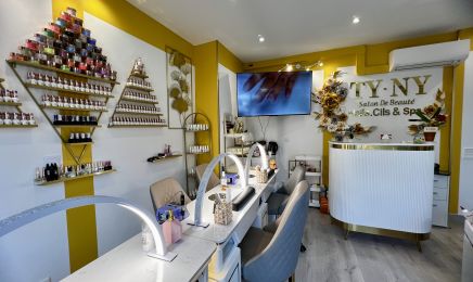 TY NY Nails Cils : Manucure à Sainte-Maxime