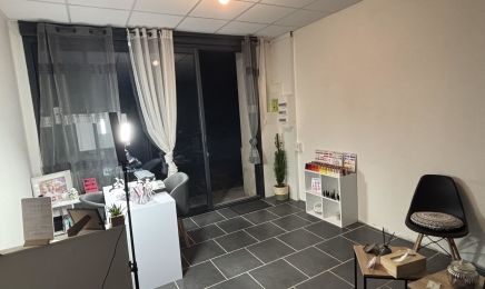 A la bonne longueur : Manucure à Allassac