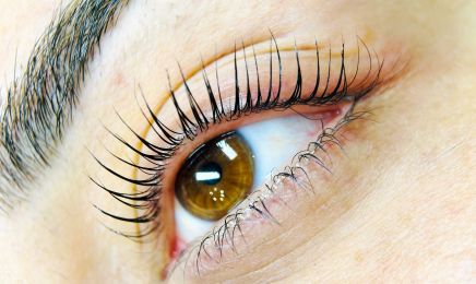 DrCils.Patri | Experte Cils & Sourcils | Formations : Manucure à Chambéry