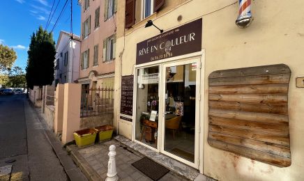 Kaenaly Nails Chez Rêve En Couleur : Institut de beauté à Le Pradet