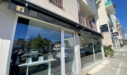 LAYANAILS | Esthétique Coiffure : Coiffeur à Carros