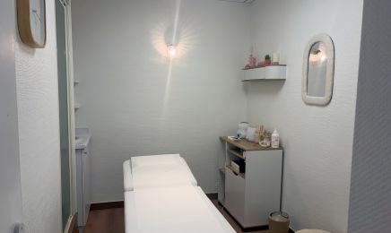 Maison.J : Manucure à Avrillé