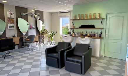 Menilook : Coiffeur à Ménil