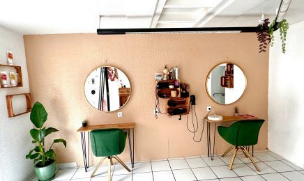 Nahalitta  : Coiffeur à Rive-de-Gier