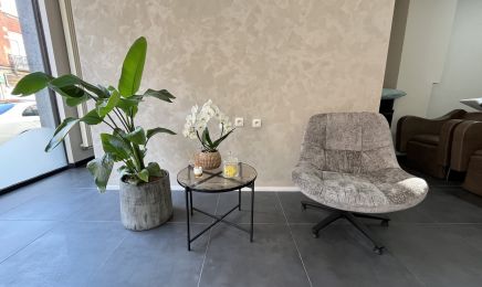 AG Beauty salon : Coiffeur à Etterbeek