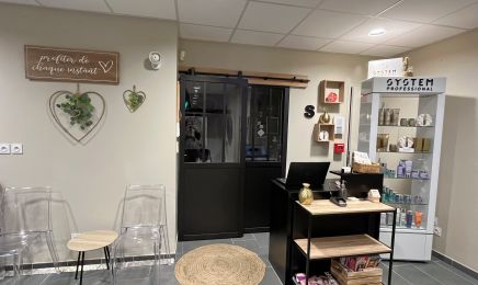 Coiffure Sabrina M : Coiffeur à Saint-Jean-le-Vieux