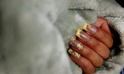 Kali (Détatouage & Soins) : Coiffeur à Limay
