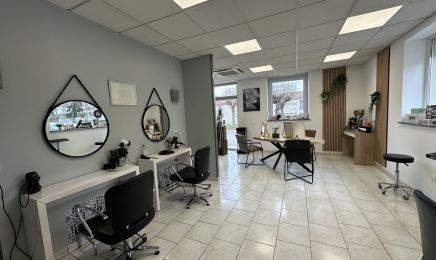 Toutif’S Celine et son équipe  Experts en balayages  : Coiffeur à Cormicy